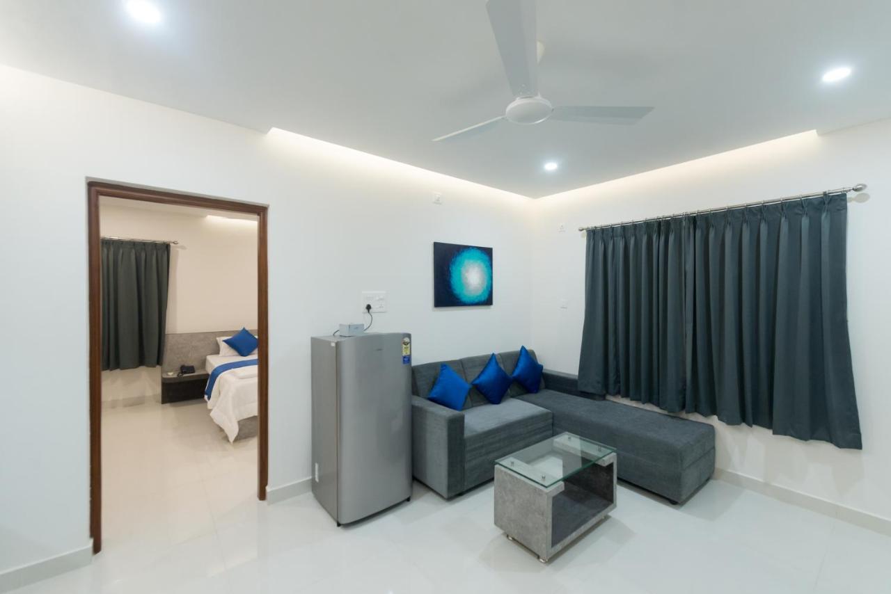 Manipal Atalia Service Apartments Екстер'єр фото