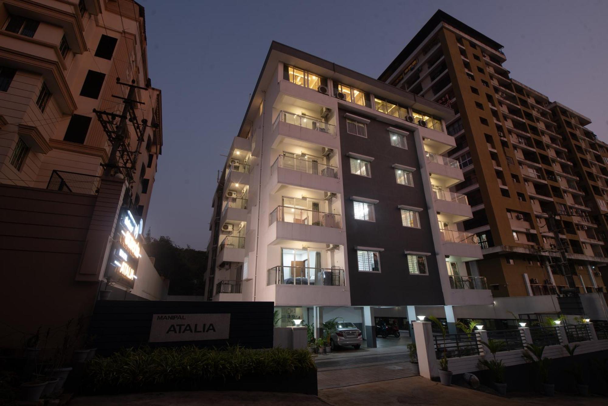 Manipal Atalia Service Apartments Екстер'єр фото