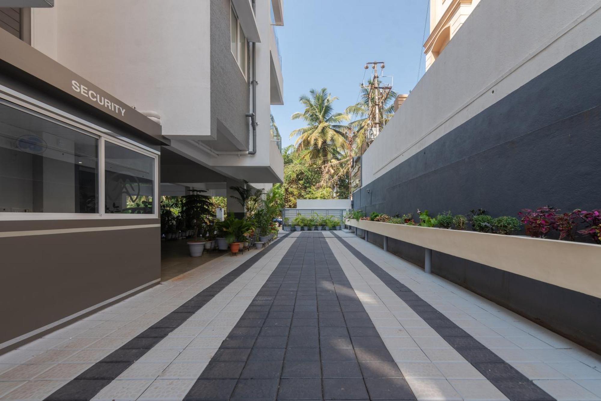 Manipal Atalia Service Apartments Екстер'єр фото
