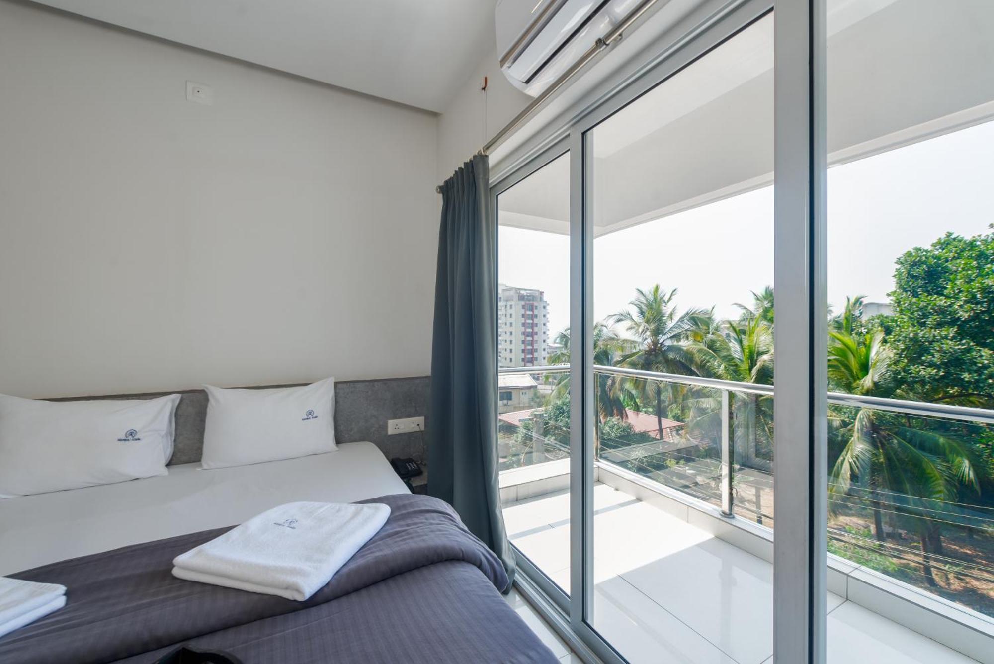 Manipal Atalia Service Apartments Екстер'єр фото