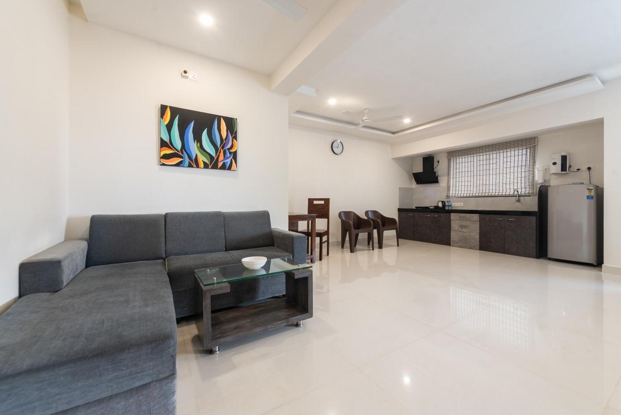 Manipal Atalia Service Apartments Екстер'єр фото