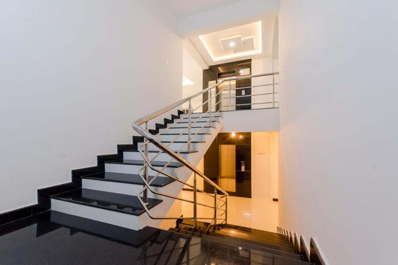 Manipal Atalia Service Apartments Екстер'єр фото